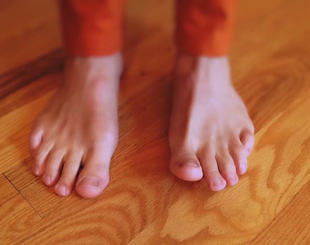 Postura corretta e pedicure: la salute dei piedi non ha età